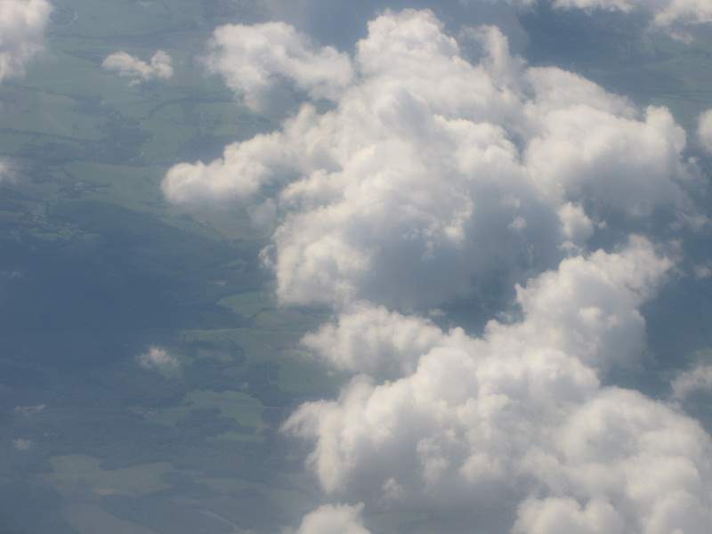 &Uuml;ber den Wolken ...