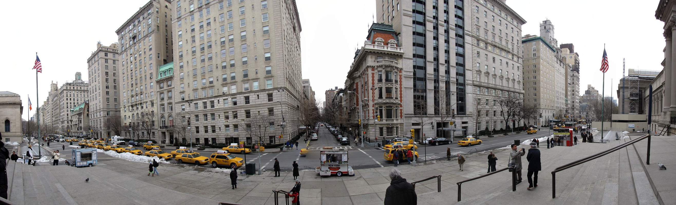 Vor dem Metropolitan Museum of Art